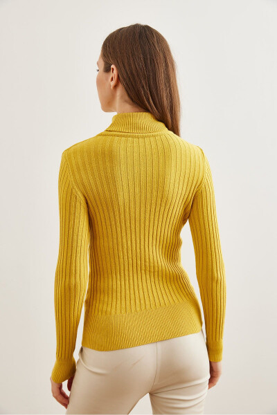 Women's Yellow Fisherman's Neck Soft Textured Knitted Sweater KZK-19000918 - 7