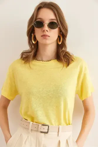 Women's Yellow Flared Dropped Shoulder Crew Neck Crop T-Shirt - 5