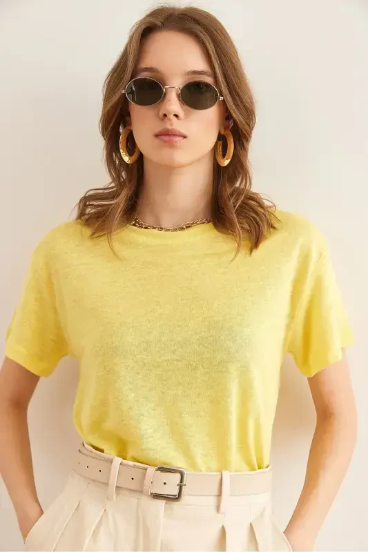Women's Yellow Flared Dropped Shoulder Crew Neck Crop T-Shirt - 5