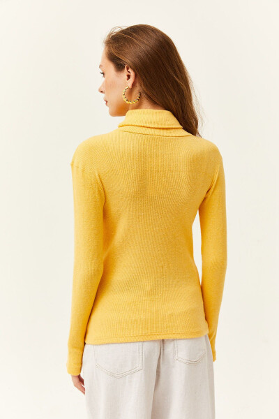 Women's Yellow Henley Neck Finger Detail Lycra Blouse BLZ-19001644 - 2