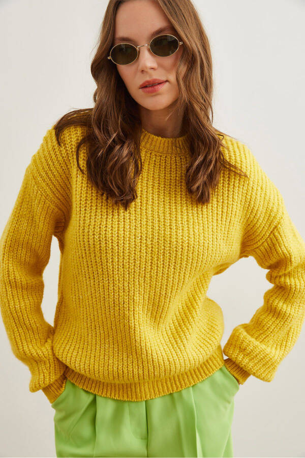 Women's Yellow Thick Knit Thistle Balloon Sleeve Knitted Sweater KZK-19000863 - 1