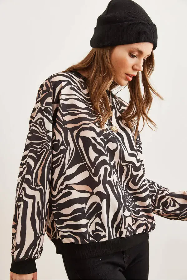 Women's Zebra Beige Basic Soft Textured Loose Sweatshirt SWT-19000457 - 3