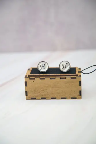 Wooden Boxed Round Letter Cufflinks Letter H - BAYEFENDİ (1)