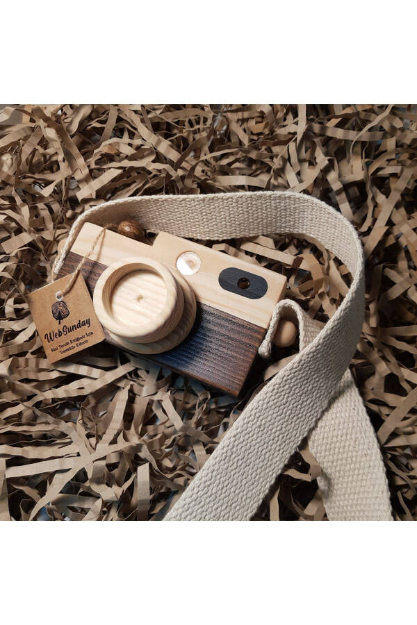 Wooden Toy Camera, Gift for Girls and Boys 0 - 3 Years Old, Hanging Decorative Toy - 2