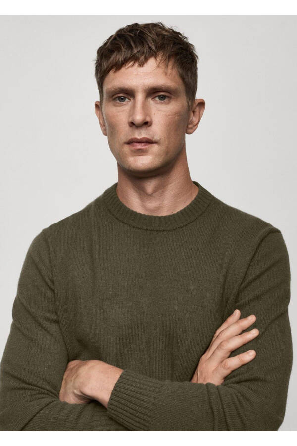 Wool blend knit sweater - 7