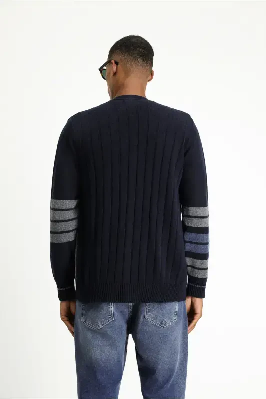 Wool Blend Patterned Knit Cardigan-Navy - 5