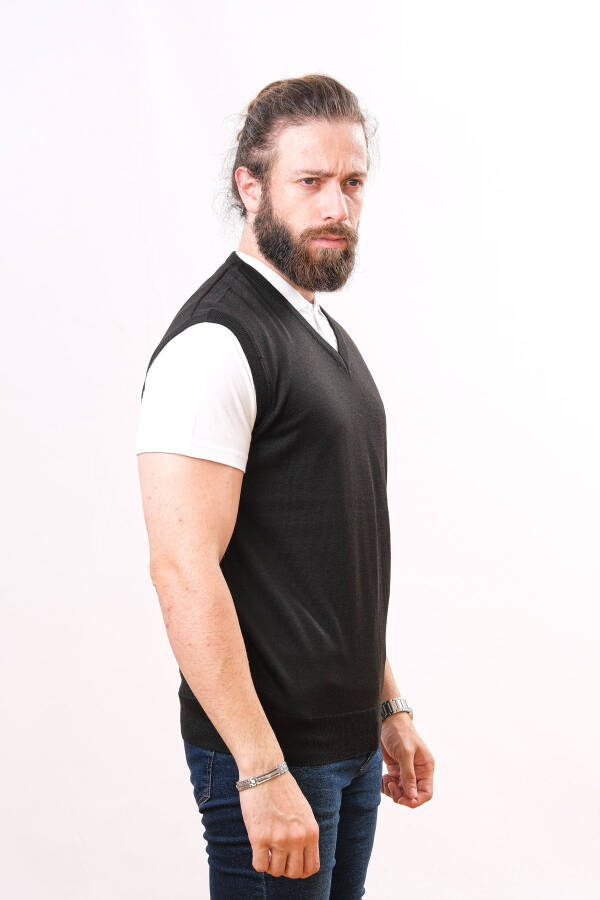 Wool Sleeveless Knit Sweater - Black - 2