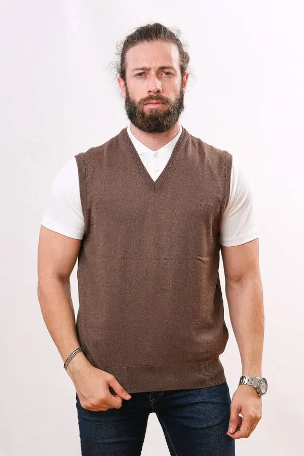Wool Sleeveless Knit Sweater - Brown - 1