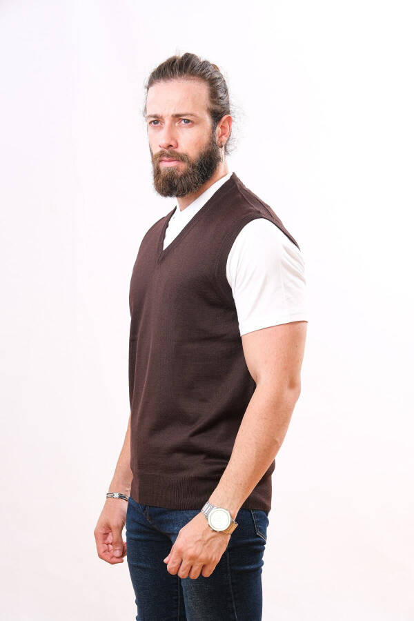 Wool Sleeveless Knit Sweater - Dark Brown - 2