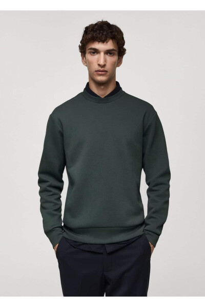 Wrinkle-Resistant Comfort Stretch Fabric Sweatshirt - MANGO MAN