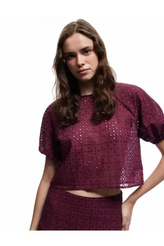 X Melis Ağazat - Cotton Lined Broderie Anglaise Scalloped Short Sleeve Crew Neck Blouse - KOTON (1)