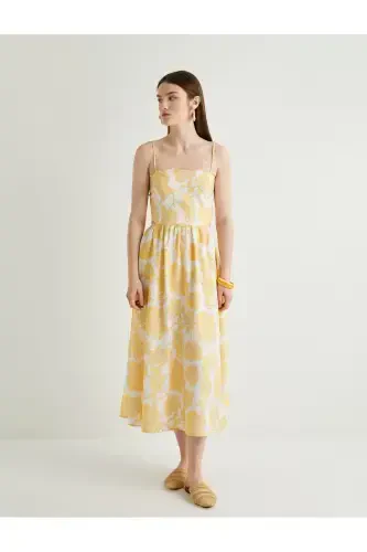 X Melis Ağazat - Миди Платье в Цветочек на Бретелях Клеш Вискоза с Деталью Окна - 3