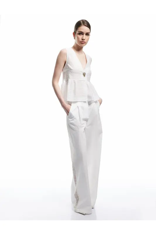 X Melis Ağazat - Seashell Accessory Detailed V-Neck Sleeveless Peplum Blouse - 2