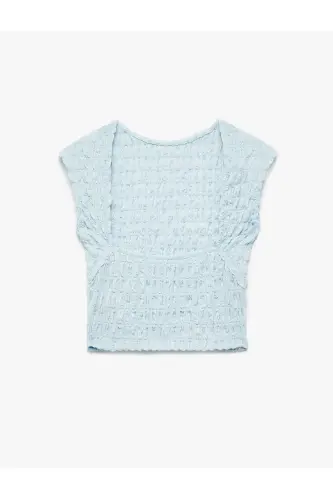 X Melis Ağazat - Slim Fit Kolsuz Dokulu Sırt Dekolteli Bisiklet Yaka Crop Tişört - 5