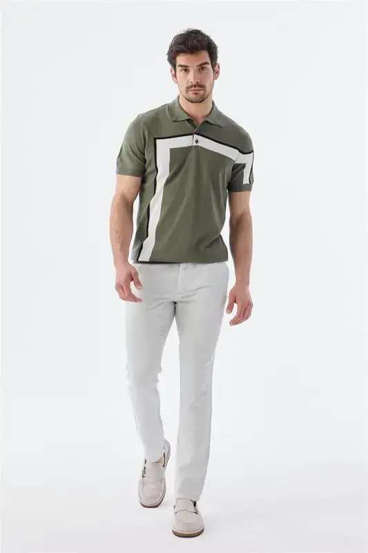 Хаки ранги, Slim Fit кесишган, тасмали поло ёқаси билан футболка - 3