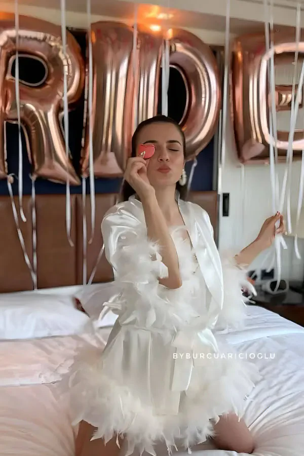 Bride Nakışlı Otrişli Detaylı Gelin Sabahlığı - 1