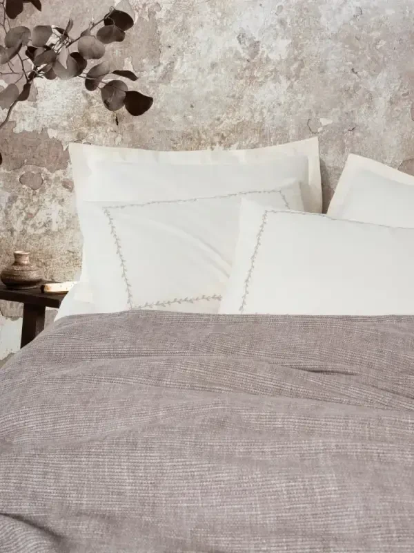 Хлопковый комплект постельного белья Cotton Box Embrova из шенила, двуспальный, цвет Loom бежевый. - 3