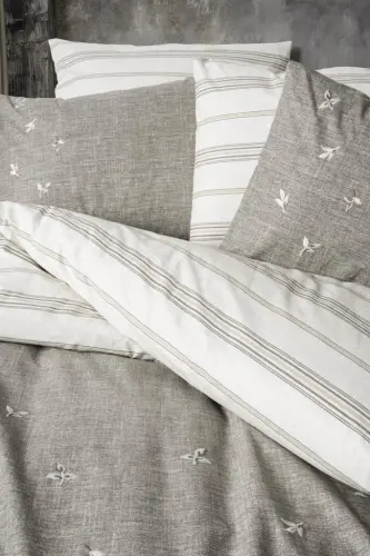 Хлопковый комплект постельного белья Cotton Box Klein с вышивкой на двуспальную кровать, цвет кофе мока - 1