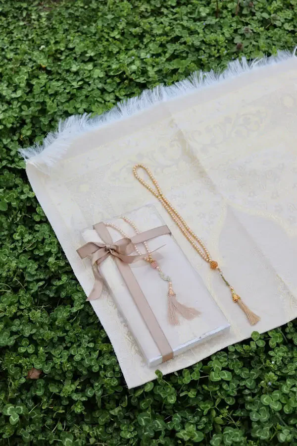 Хлопковый коврик для молитвы в подарочной упаковке S1004 кремовый - 4