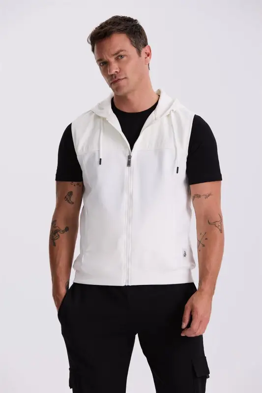 Xomashyo rangidagi Slim Fit kapyushonli paxtali likrali nimcha - JAKAMEN