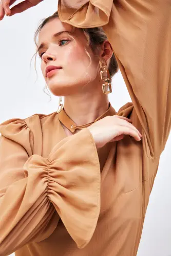 Yaka Bağlama Detaylı Salaş Bluz - Camel-CAMEL - SATEEN (1)