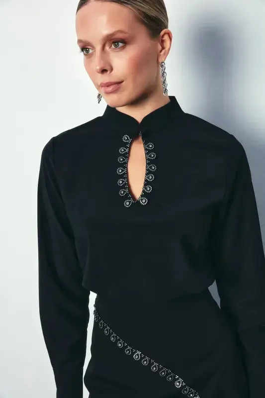 Yaka Damla Detaylı Bluz - SİYAH - SATEEN