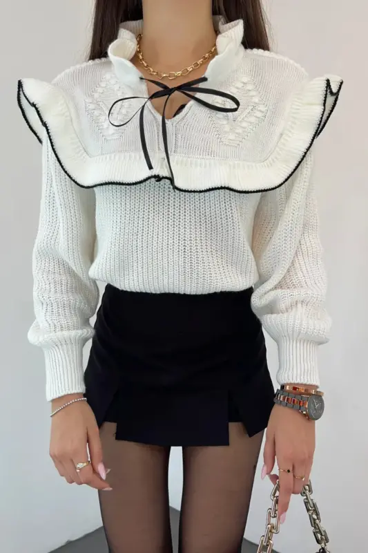 Yakası Bağcık Detaylı Valonlu Triko Kazak-Beyaz - 5