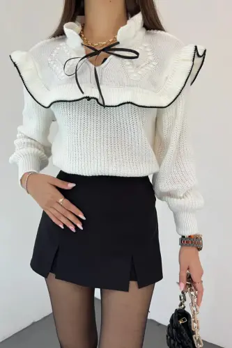 Yakası Bağcık Detaylı Valonlu Triko Kazak-Beyaz - 6