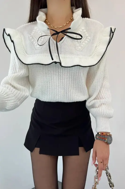 Yakası Bağcık Detaylı Valonlu Triko Kazak-Beyaz - 7