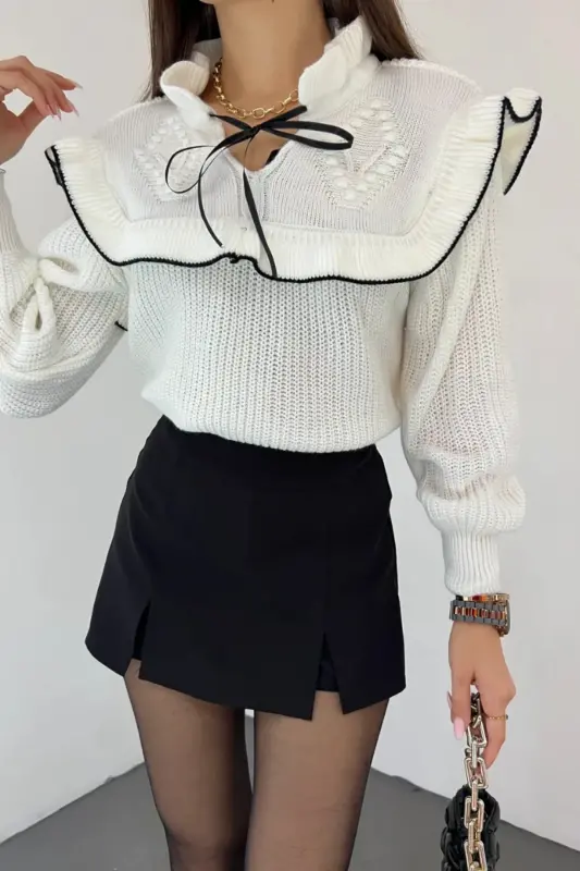 Yakası Bağcık Detaylı Valonlu Triko Kazak-Beyaz - 2