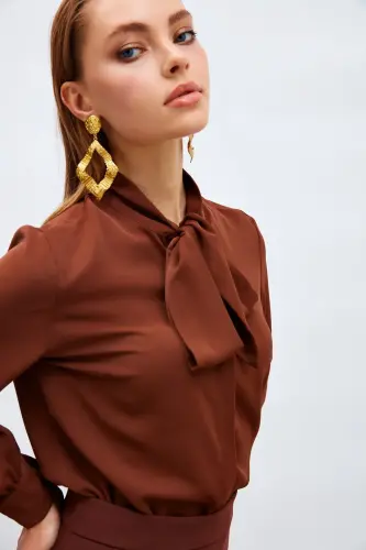 Yakası Bağlamalı Düz Gömlek - Kahve-KAHVE - 5