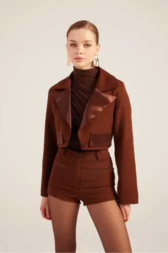 Yakası Saten Detaylı Camila Crop Blazer Ceket Kahve - Kahve - 3