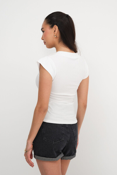 Yanları Büzgülü V Yaka T-Shirt P1566-S1-Beyaz - 6