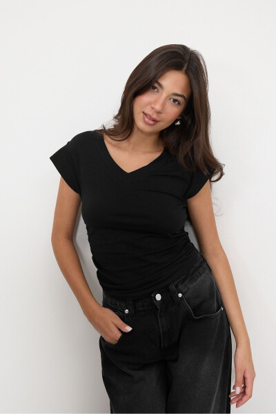 Yanları Büzgülü V Yaka T-Shirt P1566-S1-Siyah - 6