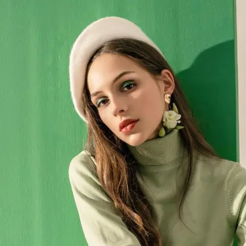 Yanmucy French Beret Vintage Beret Hats for Women Solid Color Classic French Beret Hats Winter Warm Cap for Women & Men - 4