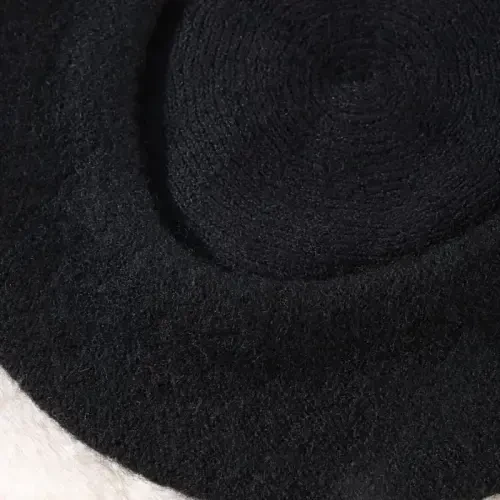Yanmucy French Beret Vintage Beret Hats for Women Solid Color Classic French Beret Hats Winter Warm Cap for Women & Men - 1