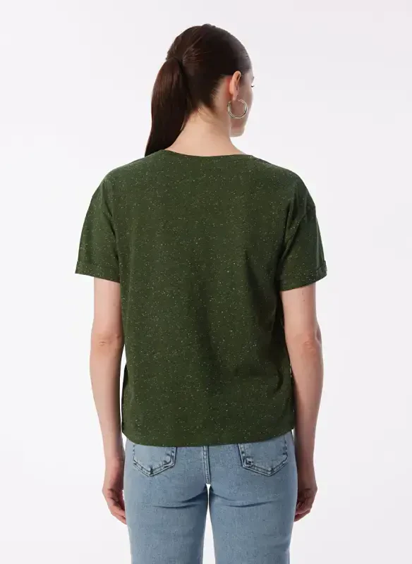 Yargʻichi Velosiped Yoqali Tekis Xaki Ayollar Futbolkasi 24YKTS9025X - 5