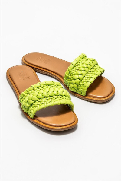 Yashil charm ayollarning tekis shippaklari - ELLE SHOES (1)