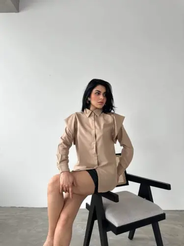 Yelkadan dizayn detalli ko'ylak - 1