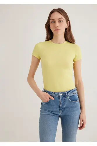 Yellow Basic T-Shirt Fitted / Body-Hugging Cut 1613081-71285 - Yellow-71285 - 1