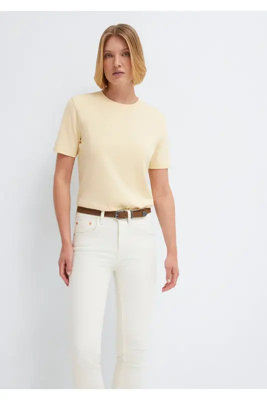 Yellow Basic T-Shirt Semi Slim Fit / Yarı Dar Kesim 1612916-70027 - Yellow - 2