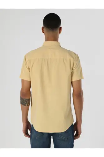 Yellow, short-sleeved, regular fit men's t-shirt - COLIN’S (1)
