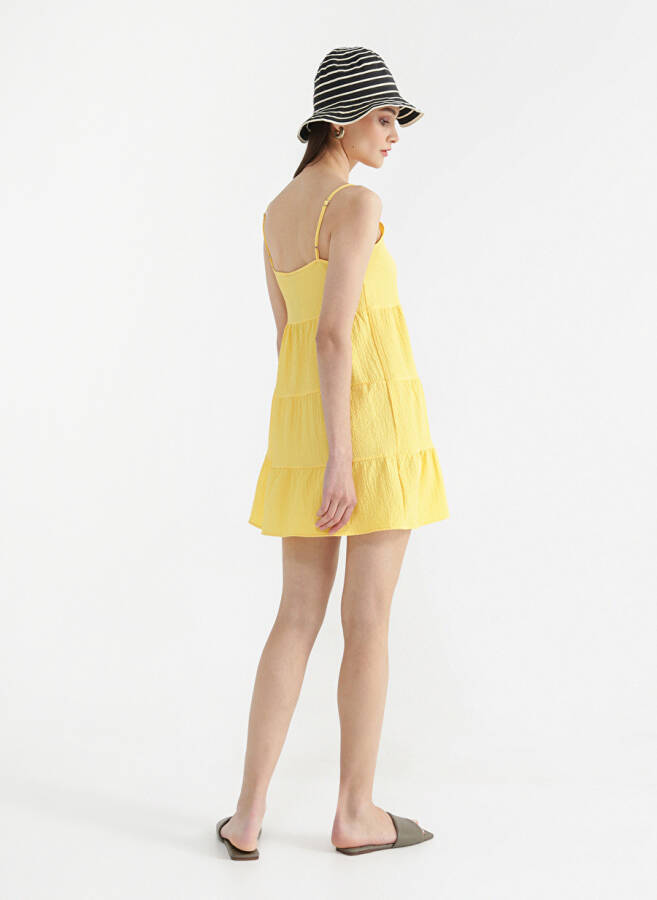 Yellow sleeveless mini dress - 4