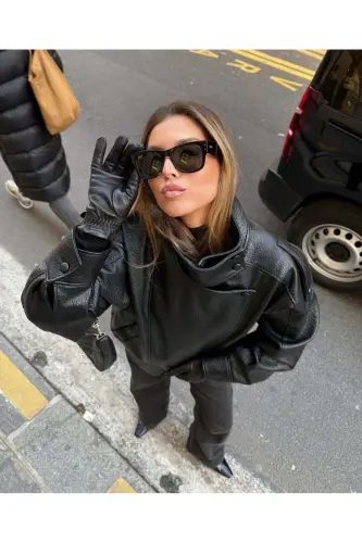Yeni Sezon Kadın Oversize Dik Yaka Apoletli Siyah Deri Ceket - Siyah&Black - 1