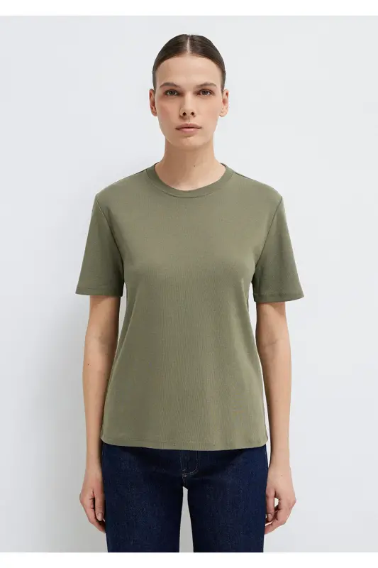 Yeşil Basic Tişört Semi Slim Fit / Yarı Dar Kesim 1612916-86961-Yeşil - 3