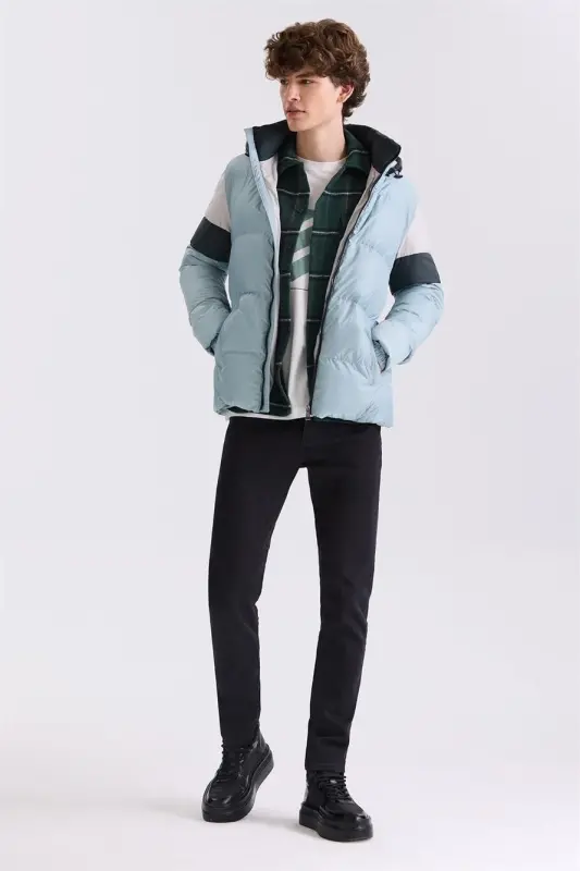 Yeşil Comfort Fit Kapüşonlu Kışlık Mont - 2
