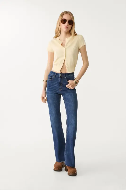 Yirtilgan shimli jinsi - STRADIVARIUS