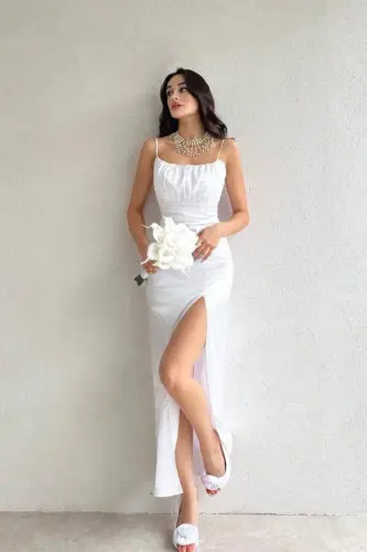 Yırtmaç Detaylı Askılı Beyaz Saten Elbise - BEYAZ - ALFUDO MODA COLLECTION (1)