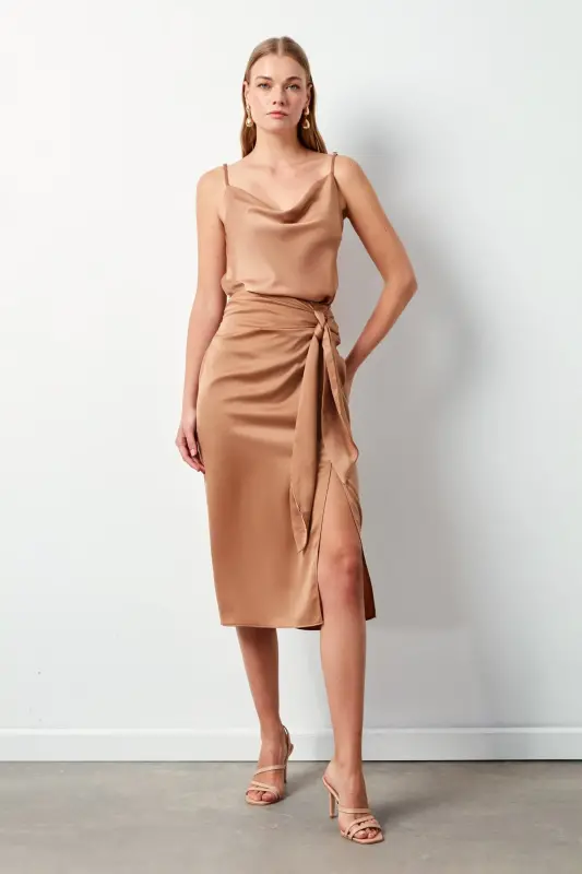 Yirtmaçli Saten Etek - Camel-CAMEL - SATEEN