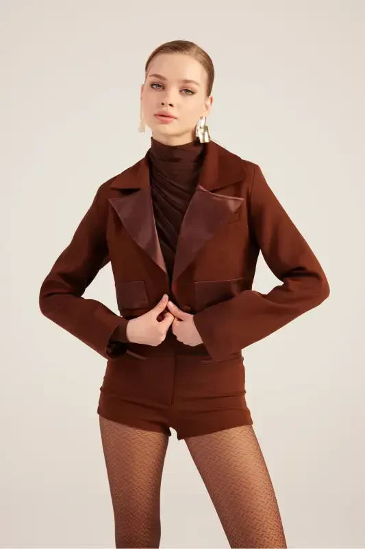 Yoqasi Saten Detalli Camila Crop Blazer Ko'ylagi Qahva - 4
